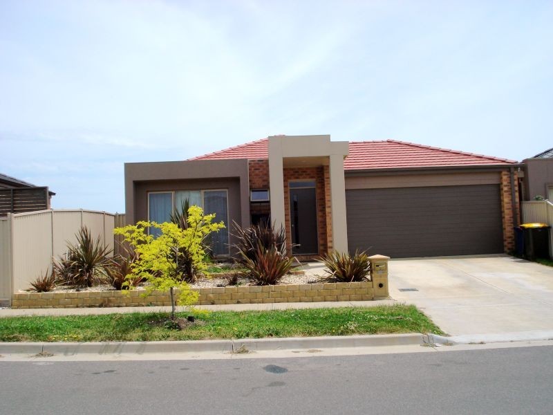 3 Belmar Crescent, Canadian VIC 3350