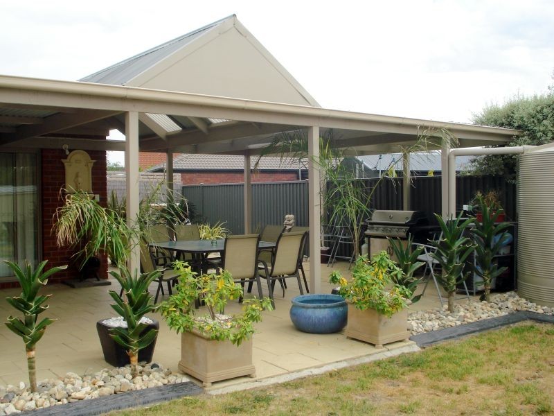 6 Rozel Avenue, Wendouree VIC 3355