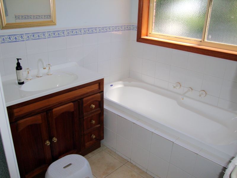 104 Greenhill Road, Mount Helen VIC 3350