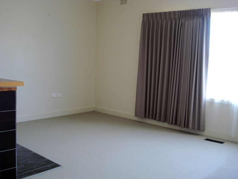 4 Market Street, Miners Rest VIC 3352