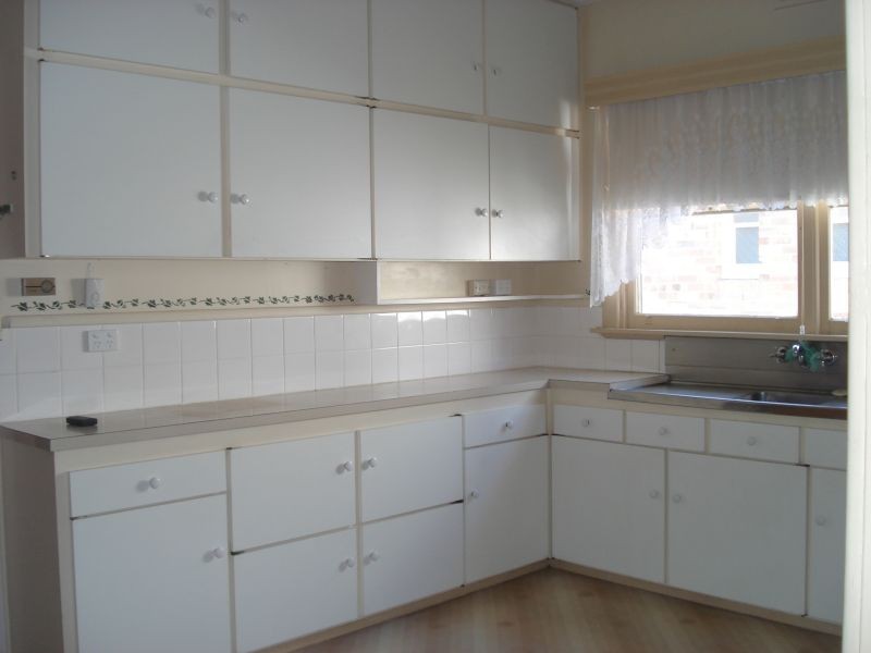 13 Shelley Street, Wendouree VIC 3355