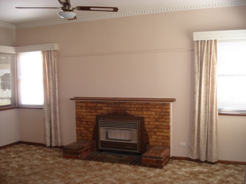 13 Shelley Street, Wendouree VIC 3355