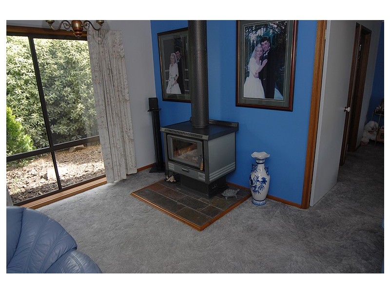 1 Lynbrae Court, Sebastopol VIC 3356