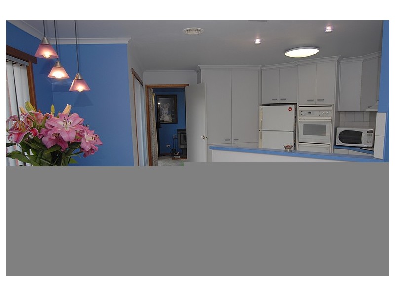 1 Lynbrae Court, Sebastopol VIC 3356