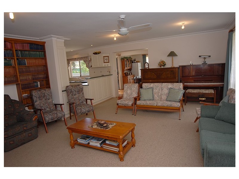 31 Reid Street, Brown Hill VIC 3350