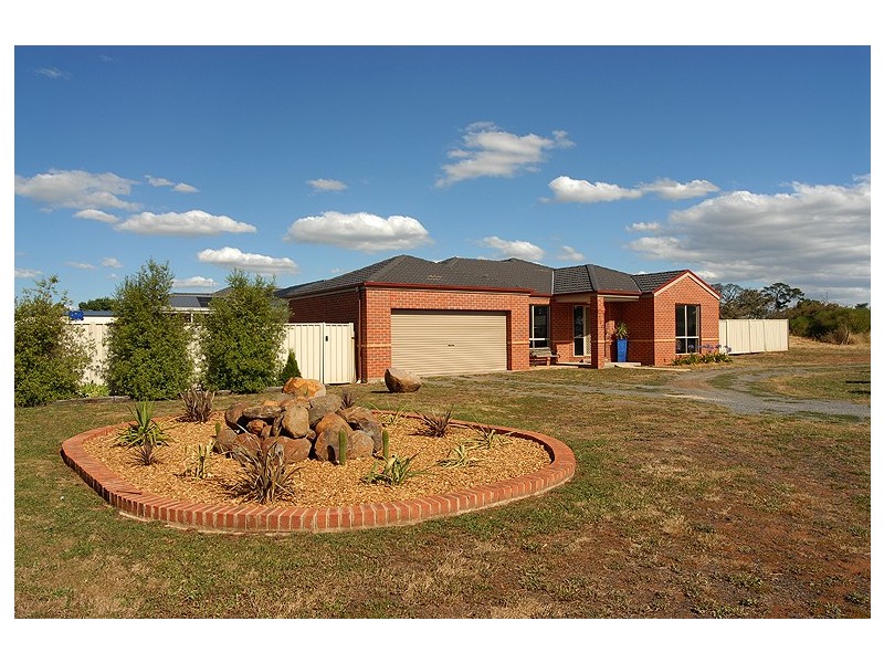 240 Howe Street, Miners Rest VIC 3352