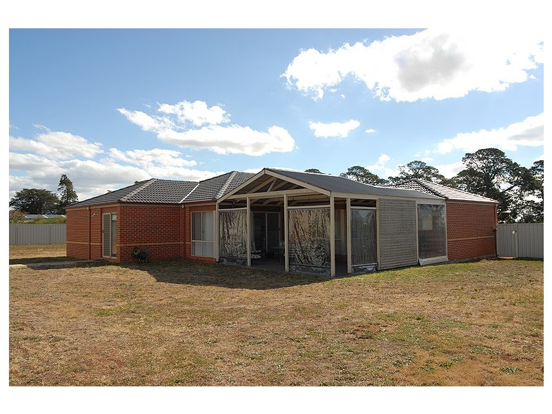 240 Howe Street, Miners Rest VIC 3352