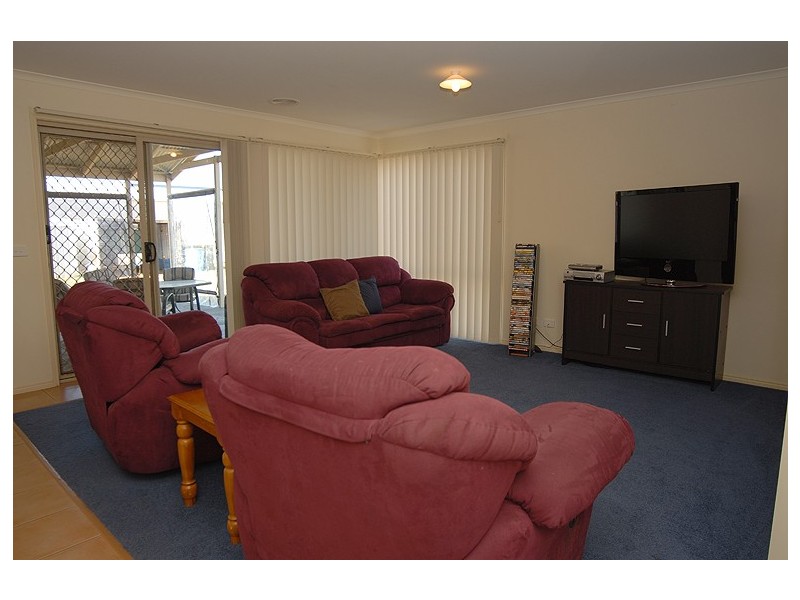 240 Howe Street, Miners Rest VIC 3352