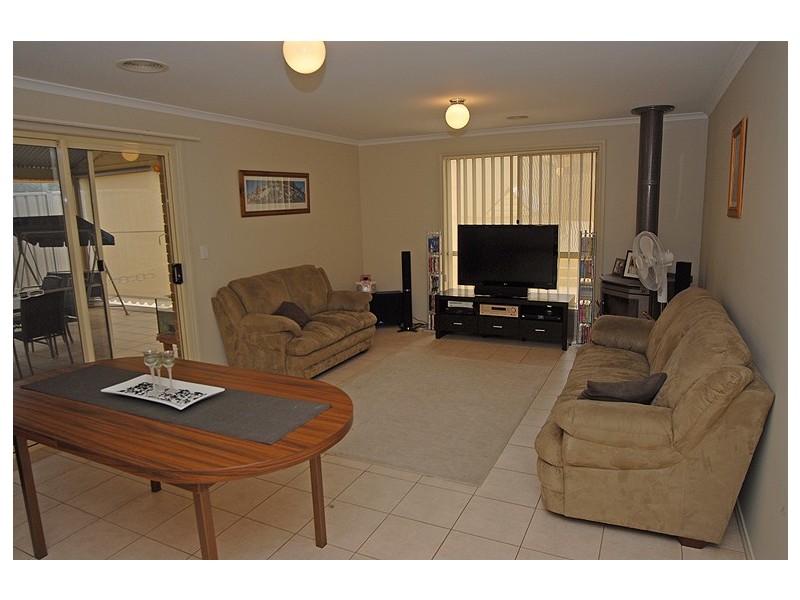 117 Howe Street, Miners Rest VIC 3352