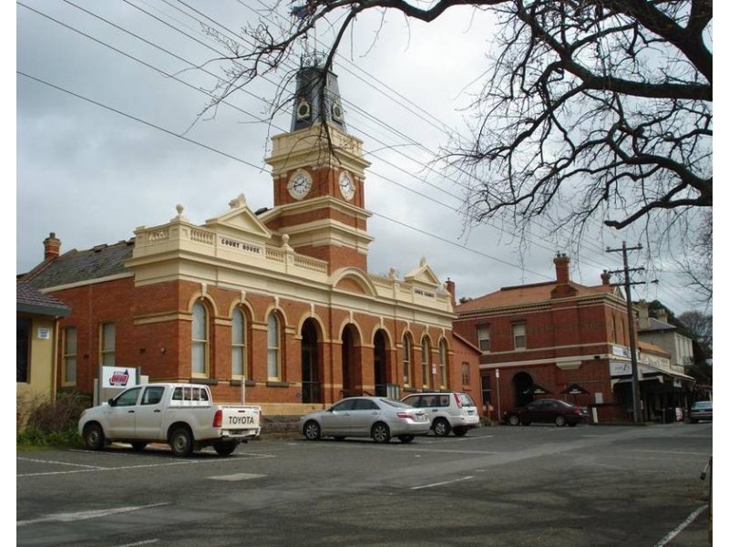 Shop 1/403 Warrenheip Street, Buninyong VIC 3357