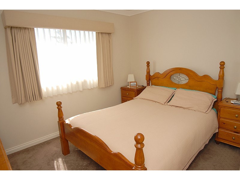 15 Waterford Drive, Miners Rest VIC 3352