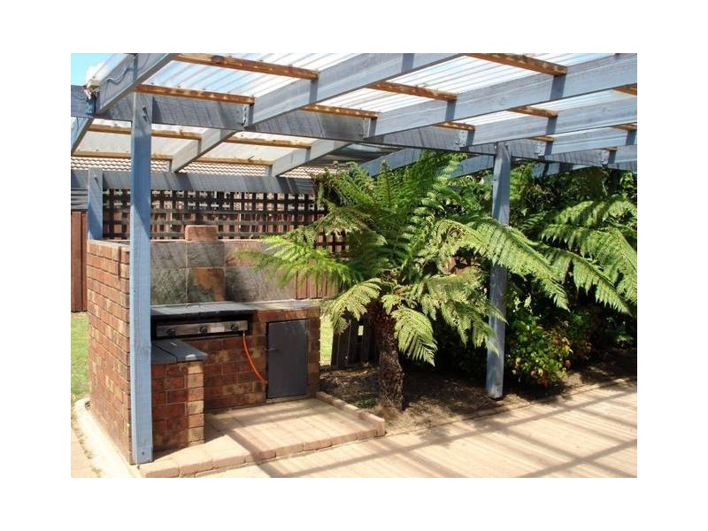 228 Greenhalghs Road, Delacombe VIC 3356