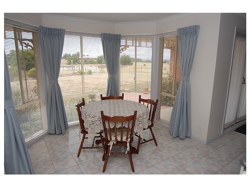 65 Crystal Court, Ross Creek VIC 3351