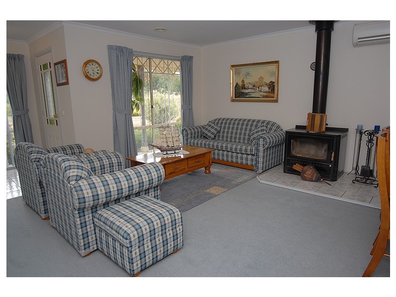 65 Crystal Court, Ross Creek VIC 3351