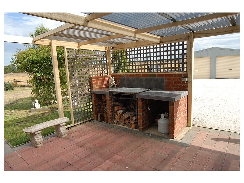 65 Crystal Court, Ross Creek VIC 3351