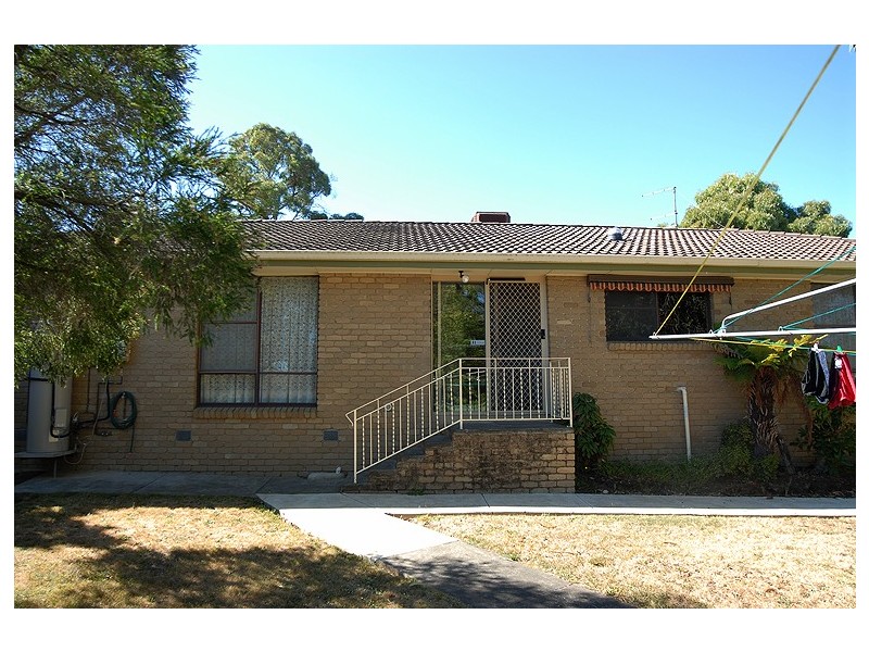 5 Sainsbury Court, Mount Clear VIC 3350