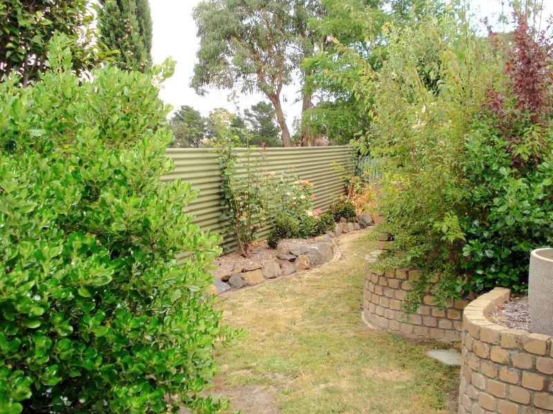 5 Sainsbury Court, Mount Clear VIC 3350