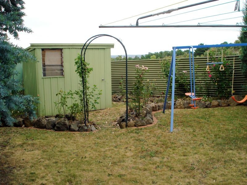 5 Sainsbury Court, Mount Clear VIC 3350