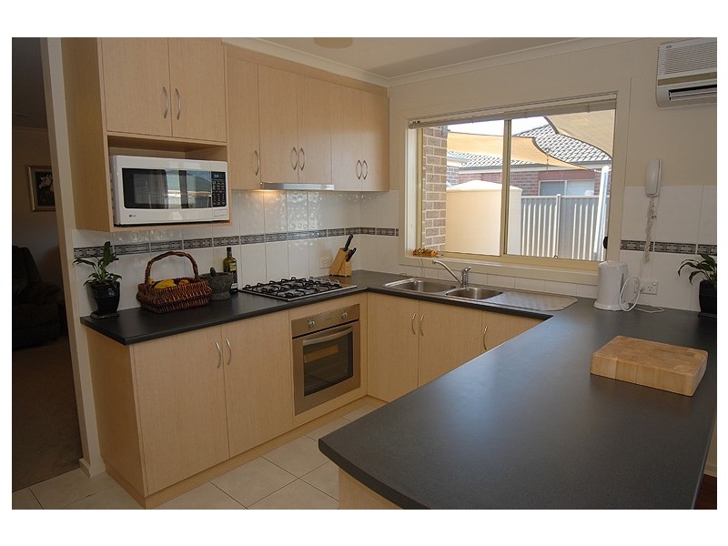 4 Manna Boulevard, Delacombe VIC 3356