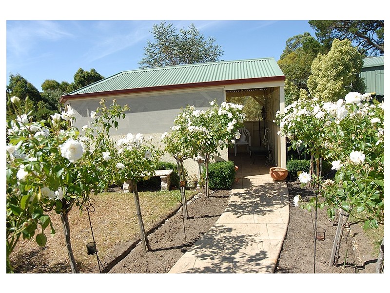 9 Charles Scorer Court, Ballarat VIC 3350