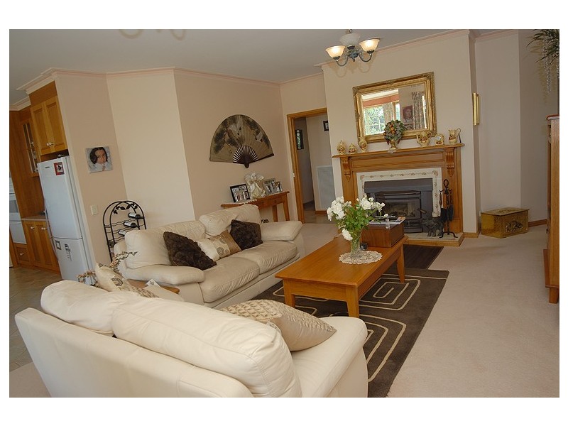 9 Charles Scorer Court, Ballarat VIC 3350