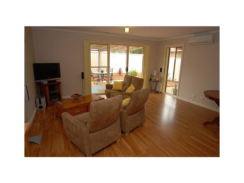 1/7 Valley View Court, Sebastopol VIC 3356