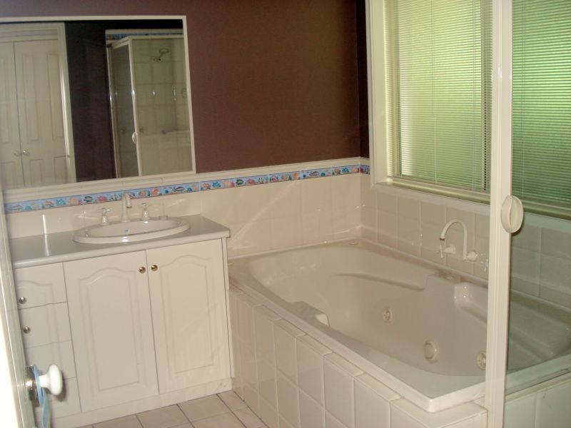 6 Ashley Court, Alfredton VIC 3350