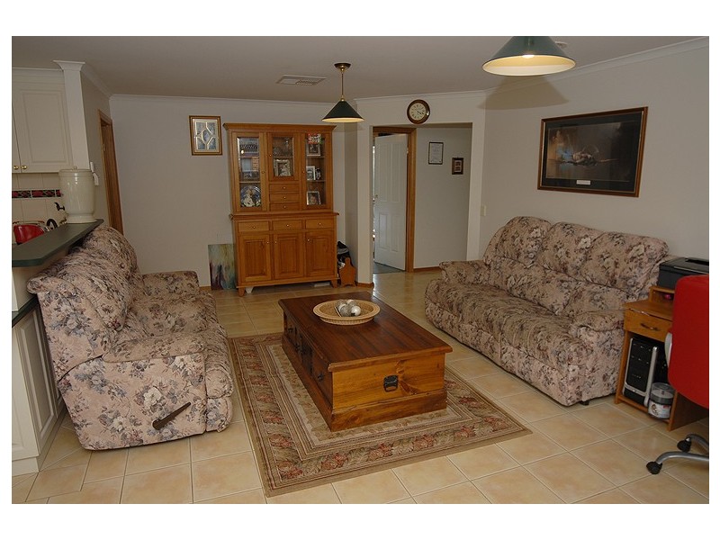 229 Whitelaw Avenue, Delacombe VIC 3356