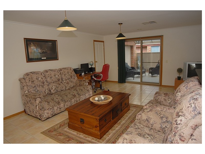 229 Whitelaw Avenue, Delacombe VIC 3356