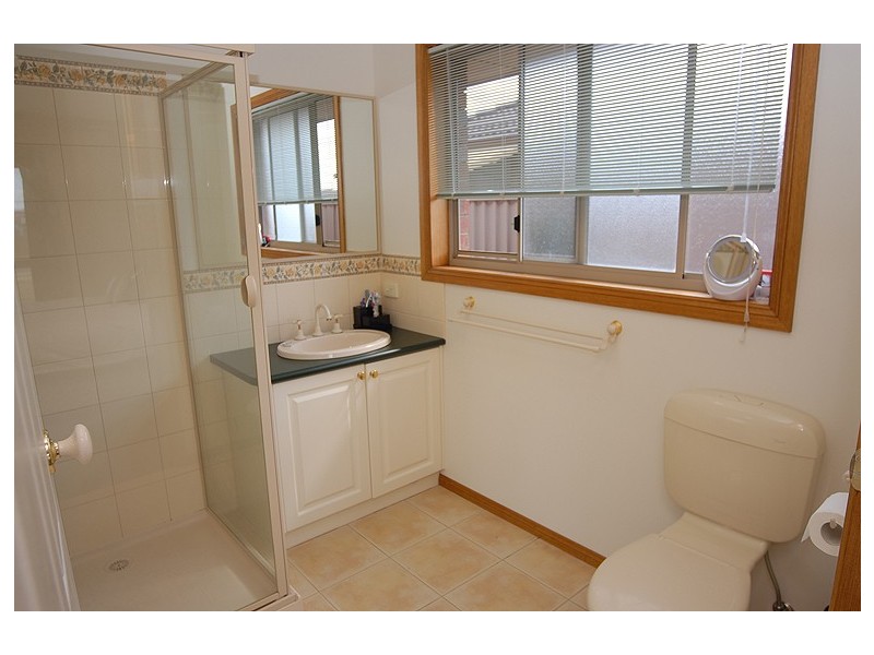 229 Whitelaw Avenue, Delacombe VIC 3356