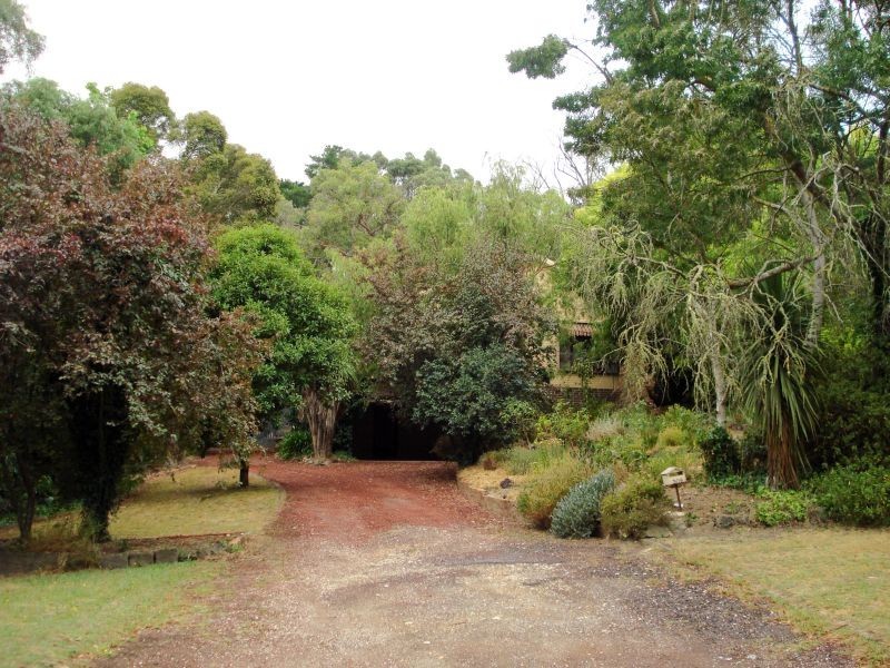 309 Eddy Avenue, Mount Helen VIC 3350