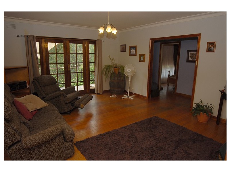 309 Eddy Avenue, Mount Helen VIC 3350