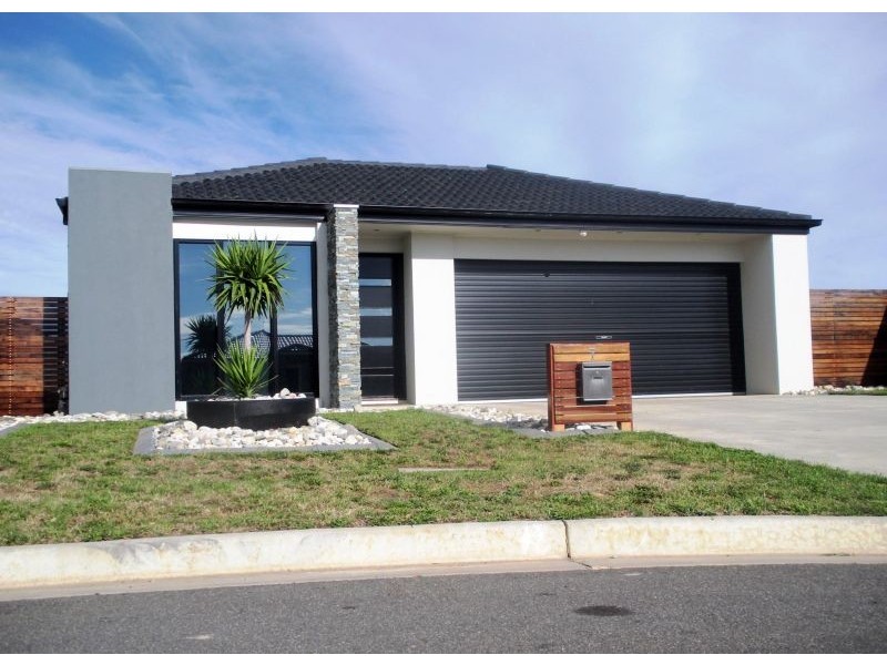 7 Sandon Place, Delacombe VIC 3356