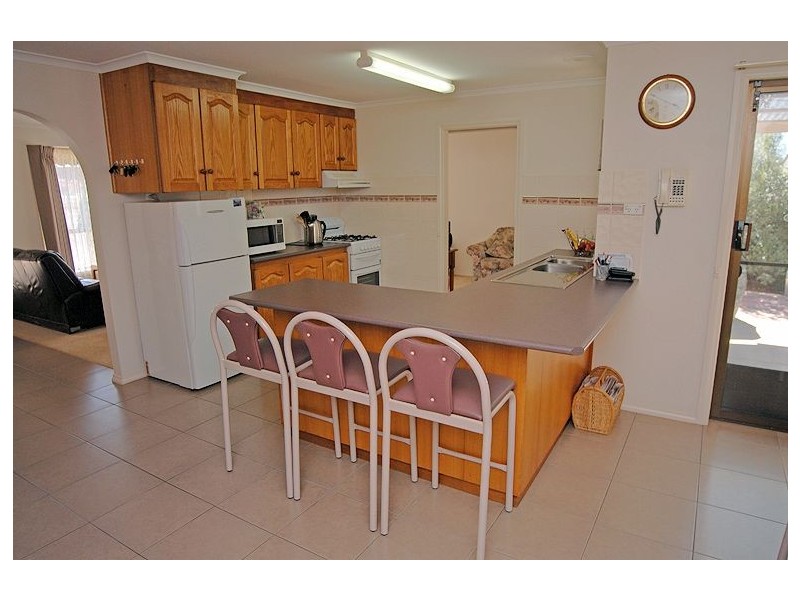 304 Learmonth Road, Wendouree VIC 3355