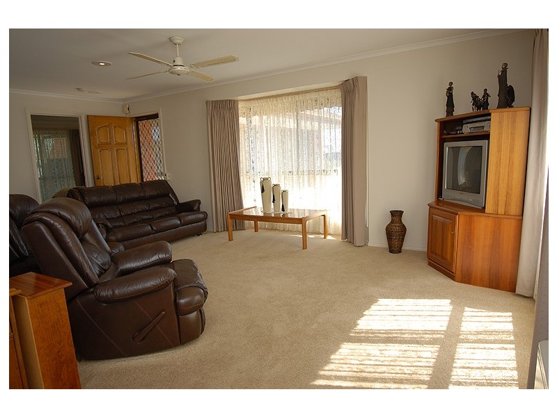 304 Learmonth Road, Wendouree VIC 3355