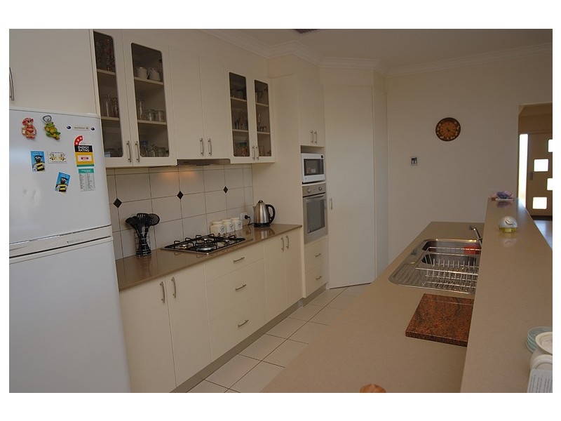 14 Powell Avenue, Cardigan Village VIC 3352