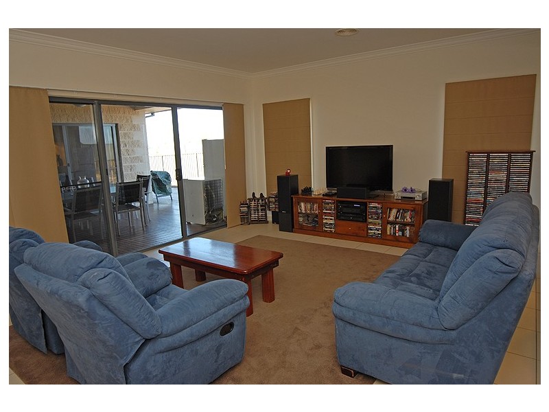 14 Powell Avenue, Cardigan Village VIC 3352