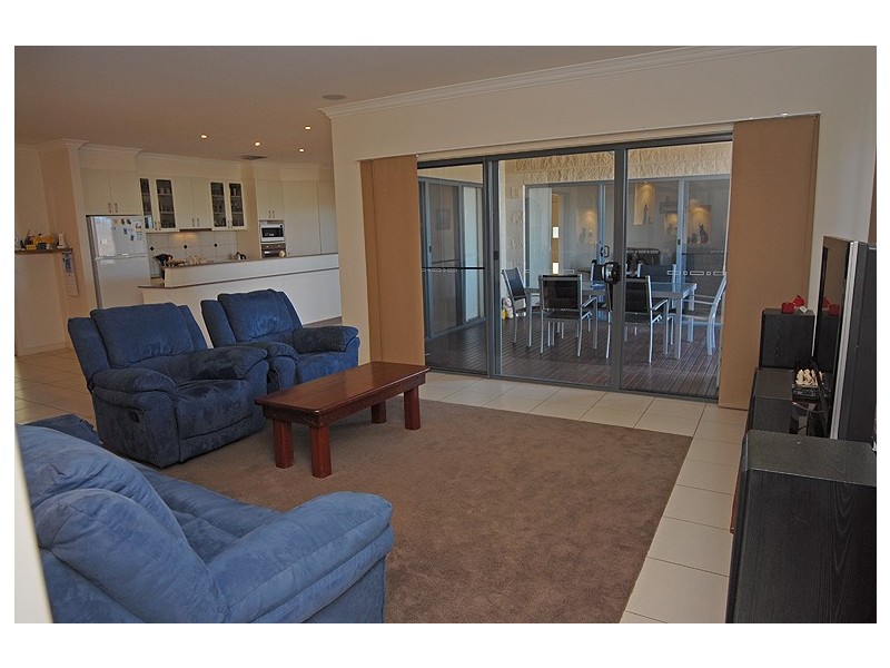 14 Powell Avenue, Cardigan Village VIC 3352