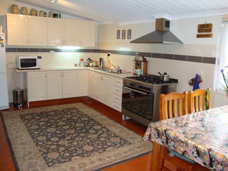 76 Neill Street, Beaufort VIC 3373