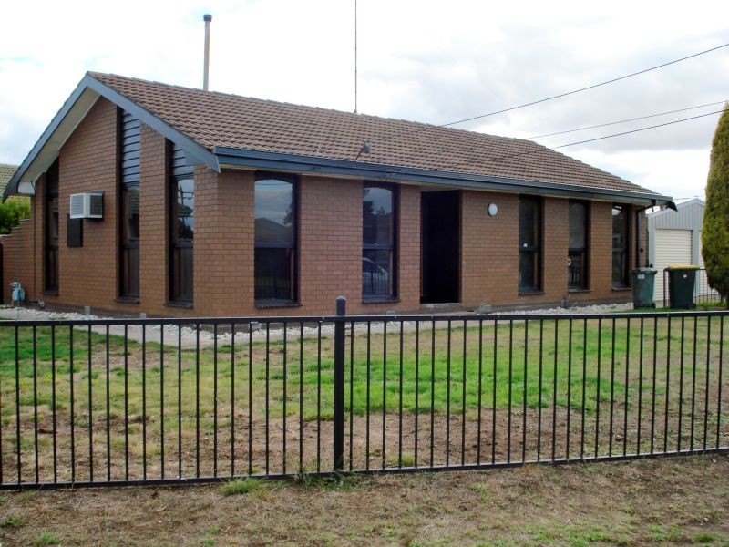 71 Grandview Grove, Wendouree VIC 3355
