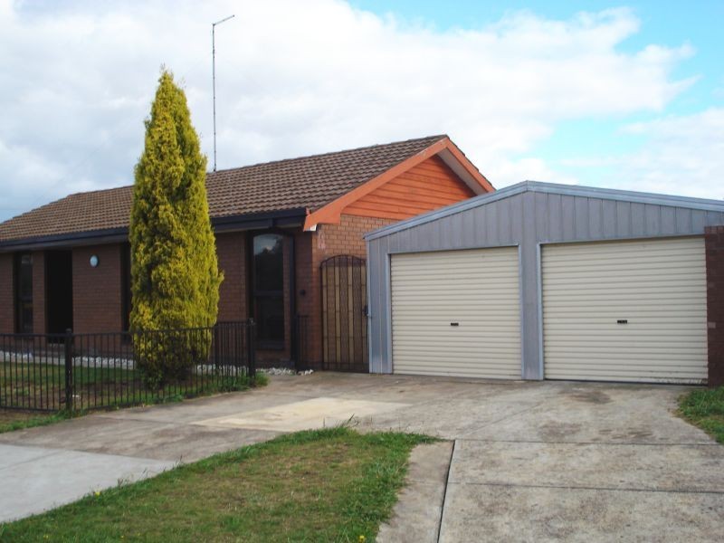 71 Grandview Grove, Wendouree VIC 3355