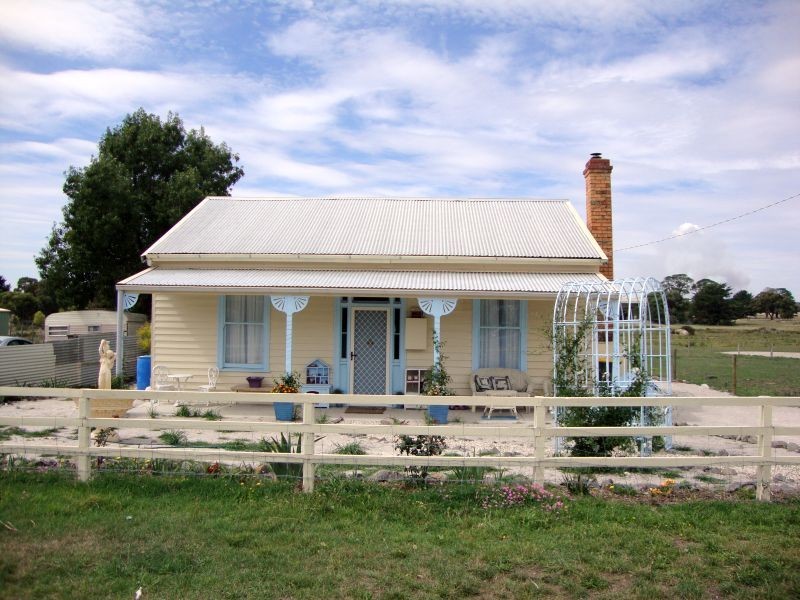 768 Carngham-Linton Road, Snake Valley VIC 3351