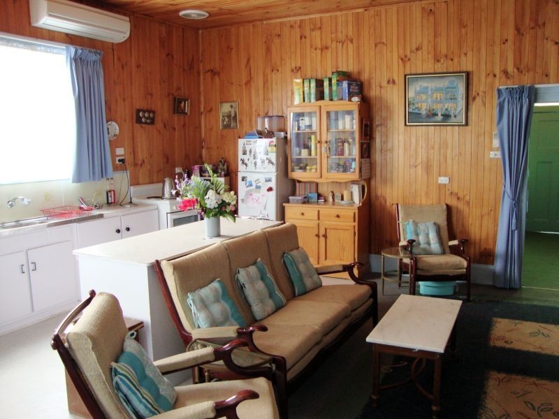 768 Carngham-Linton Road, Snake Valley VIC 3351