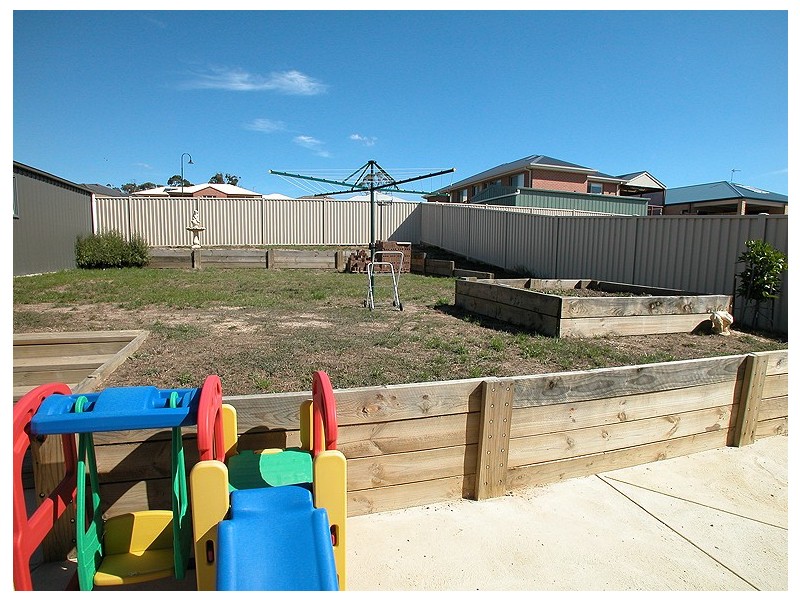 17 Canadian Crescent, Canadian VIC 3350