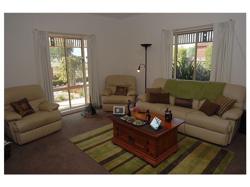 209 Whitelaw Avenue, Delacombe VIC 3356