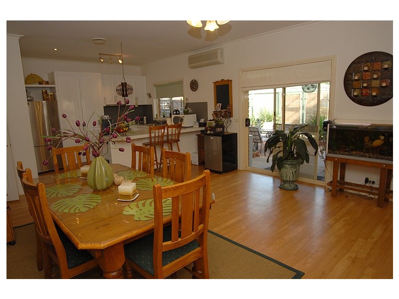 209 Whitelaw Avenue, Delacombe VIC 3356