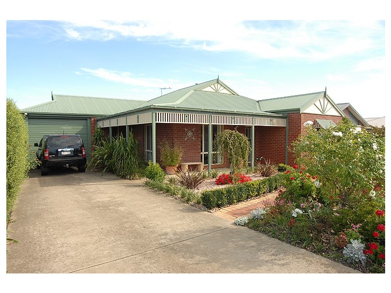 209 Whitelaw Avenue, Delacombe VIC 3356