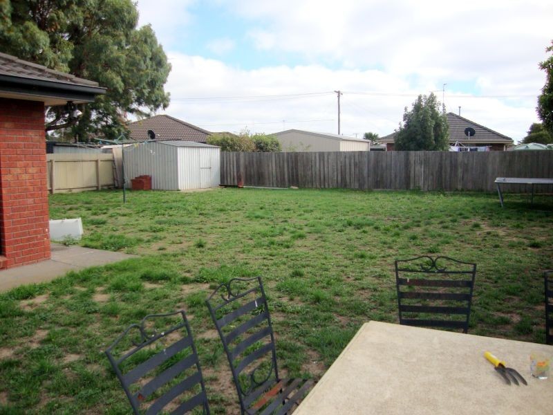 44 Langestaffe Drive, Wendouree VIC 3355