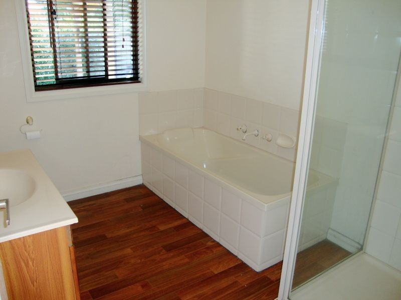 1202 Grevillea Road, Wendouree VIC 3355