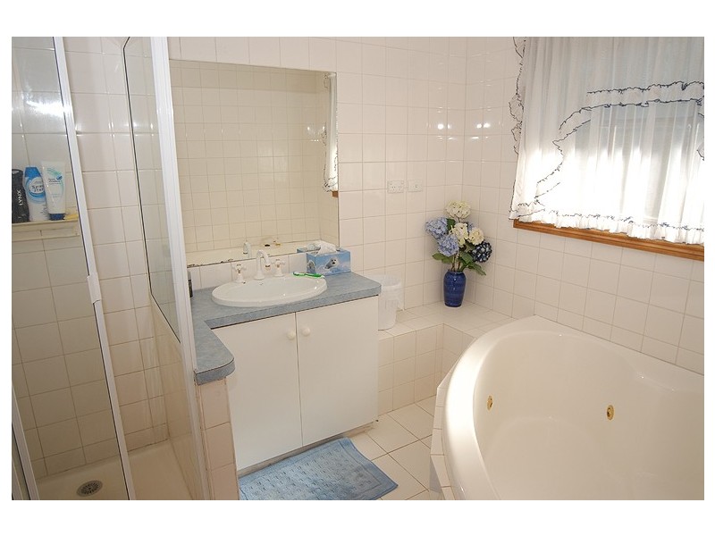 3 Loris Court, Delacombe VIC 3356